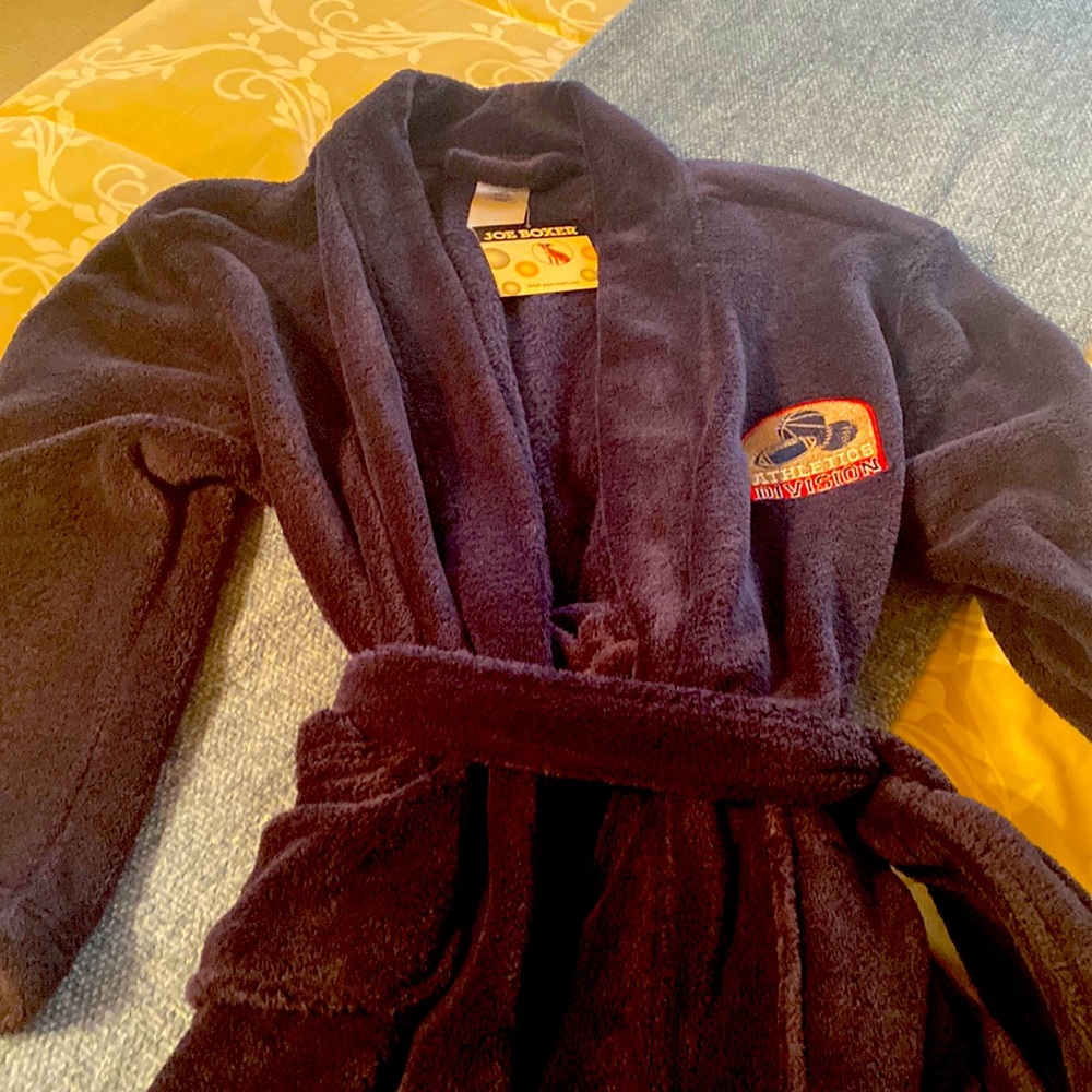Boy’s bath robe.